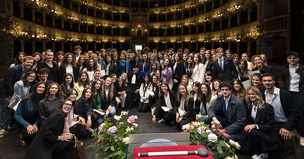 A Giorgio Armani la Laurea honoris causa in Global Business Management 