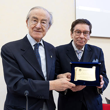 Scholars, un premio all’alto magistero del professor Quadrio Curzio