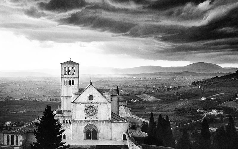 Elio Ciol, Assisi tra Cieli e terra