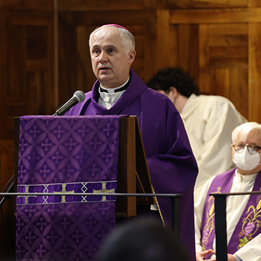 "Detestate il male, attaccatevi al bene". L'omelia di mons. Giuliodori