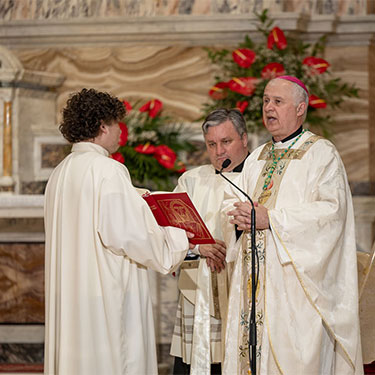 Alla Chiesa serve un Papa che ami il Signore, a servizio del suo popolo