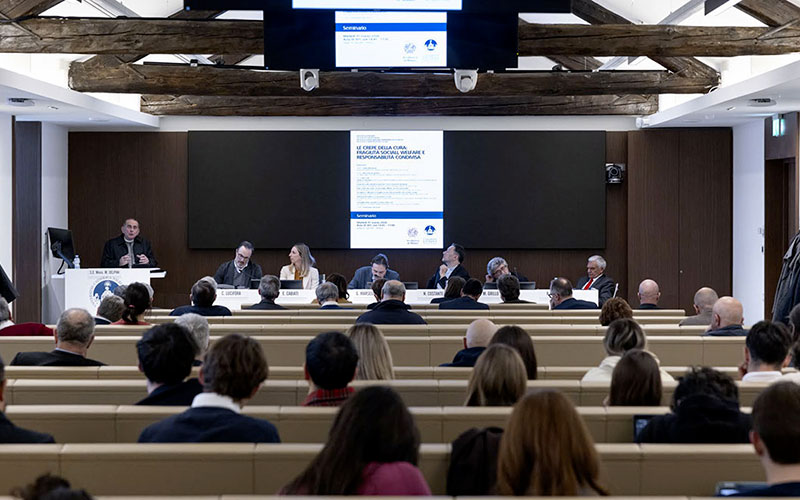 Welfare, tre patti da riscrivere per sanare le crepe