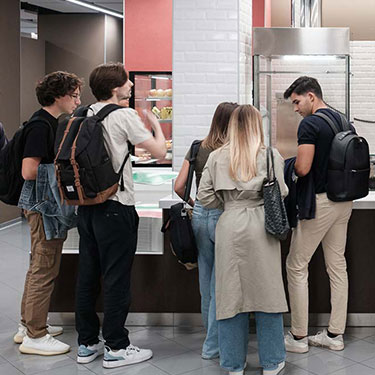 La solidariet&agrave; passa da Mensa.5