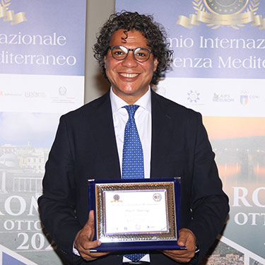 Il Premio Eccellenze del Mediterraneo 2025 al professor Wael Farouq