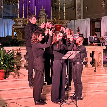 Maria Maddalena, Simone, Pilato e Pietro: chi erano i “Quattro volti sotto la croce”