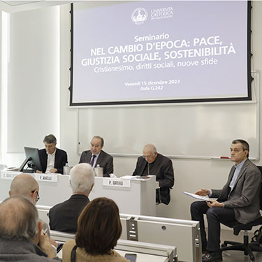 Mettere l&rsquo;Universit&agrave; al passo irregolare della vita