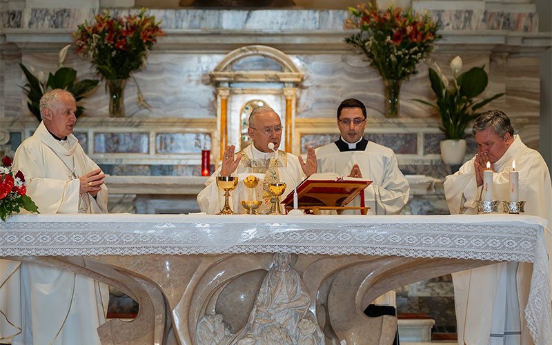 La famiglia dell&rsquo;Universit&agrave; Cattolica attorno al Sacro Cuore di Ges&ugrave;