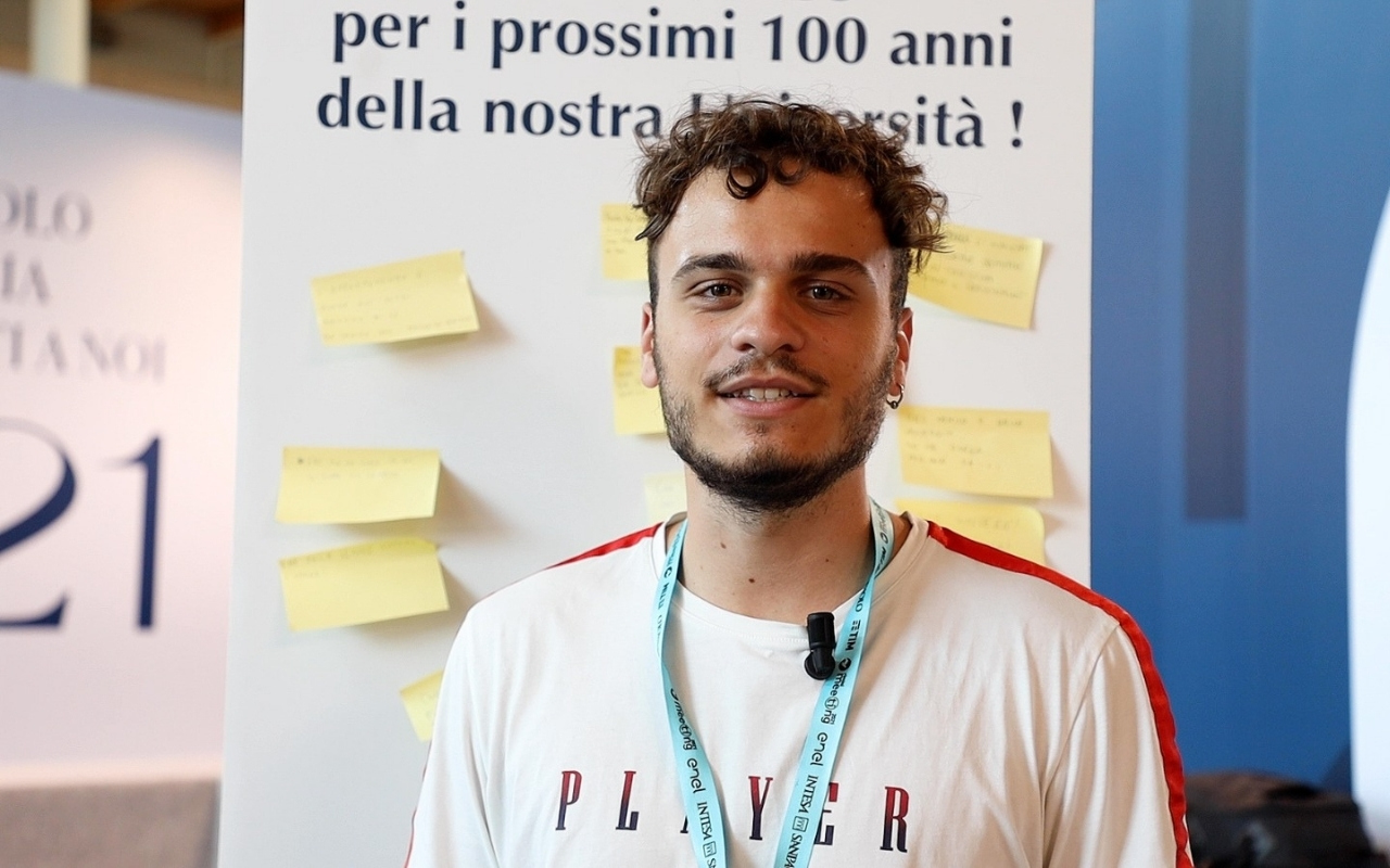 Gli studenti e i loro auguri alla Cattolica dal Meeting di Rimini